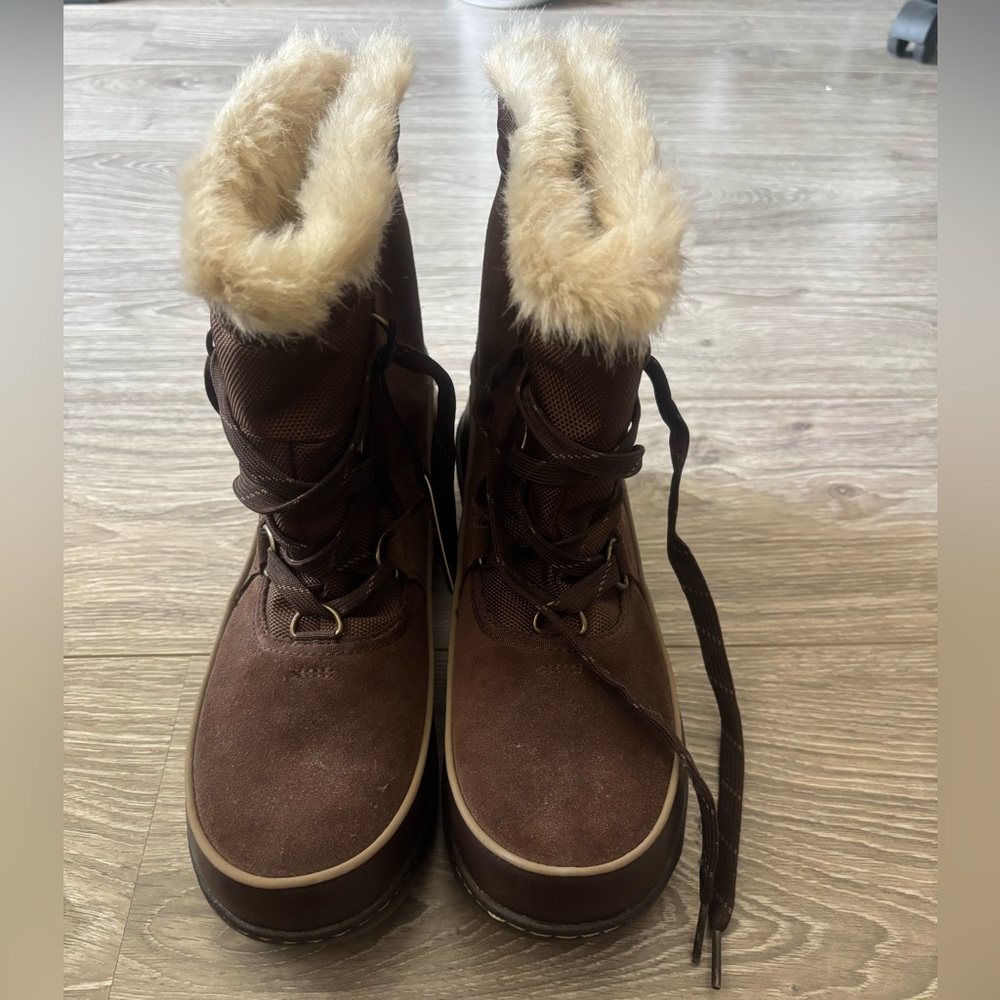 NWT SOREL BROWN WINTER BOOTS WATERPROOF SZ W9